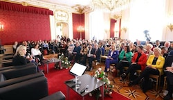 Das Osttiroler Konzept wurde in der Wiener Hofburg präsentiert. (Bild: Sozialpartner:innen_IV/APA-Fotoservice/Schedl)