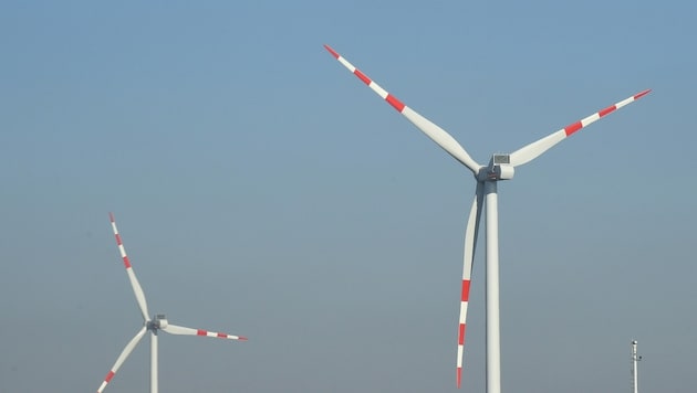 Windräder zur Stromerzeugung (Bild: P. Huber)