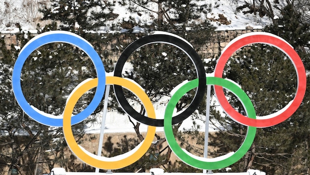 Stehen die Olympische Ringe bald in der Schweiz? (Bild: APA/AFP/Jeff PACHOUD)