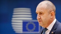 Bulgariens Präsident Rumen Radew drohte außerdem mit einem Veto seines Landes. (Bild: Ludovic MARIN / AFP)