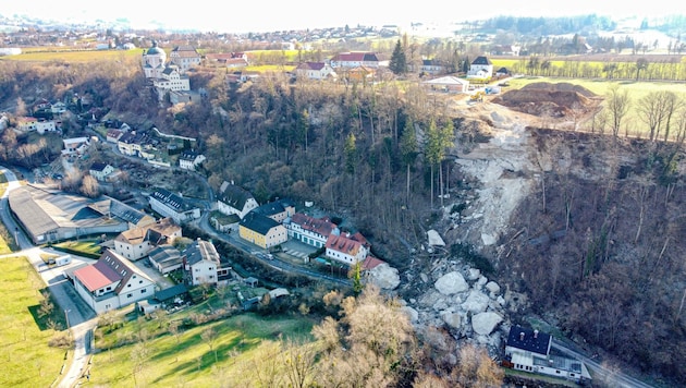 Auf den Bildern ist das ganze Ausmaß des Unglücks zu sehen. (Bild: Einöder Horst)