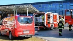 Die Freiwillige Feuerwehr Kaindorf rückte zur Schule aus (Bild: Feuerwehr Kaindorf)