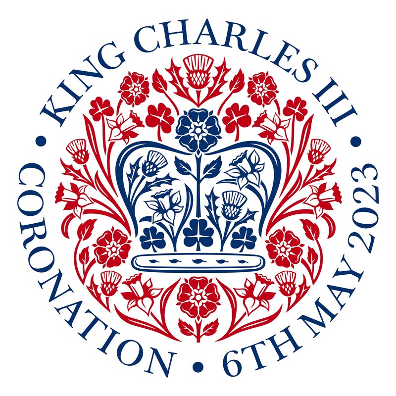 Das Emblem soll während des Krönungswochenendes Anfang Mai sowie auf Geschenkartikeln und Informationsmaterial verwendet werden. (Bild: Buckingham Palace via AP)