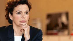 SPÖ-Bundesparteichefin Pamela Rendi-Wagner lässt die Voves-Initiative für Michael Ludwig unkommentiert. (Bild: Peter Tomschi)