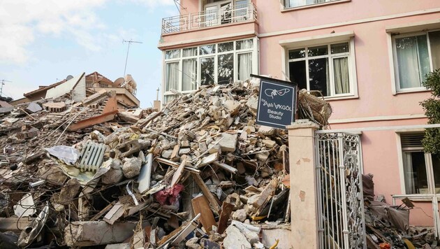 Die Zerstörung und fehlende Hilfe lassen in der Türkei große Wut aufkommen. (Bild: Daniel Scharinger)