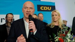 CDU-Spitzenkandidat Kai Wegner kann sich bei der wiederholten Wahl in Berlin über ein sattes Plus freuen. (Bild: APA/AFP/Odd ANDERSEN)