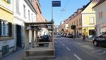 En Zinzendorfgasse pronto habrá más espacio para encuentros y menos plazas de aparcamiento.  (Imagen: Christian Jauschowetz)