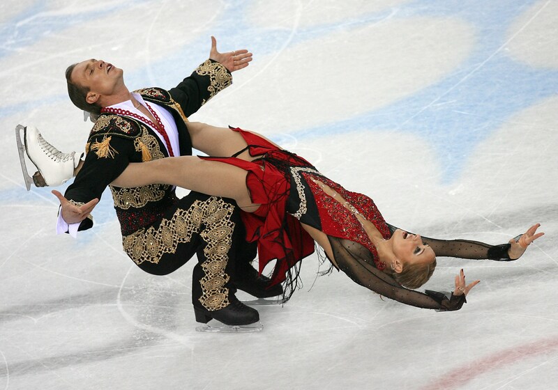 Roman Kostomarov und Partnerin Tatjana Navka (Bild: AFP)