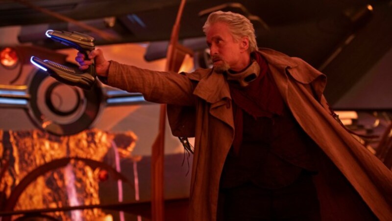 Michael Douglas in „Ant-Man and the Wasp: Quantumania.“ (Bild: Disney/Marvel Studios via AP)