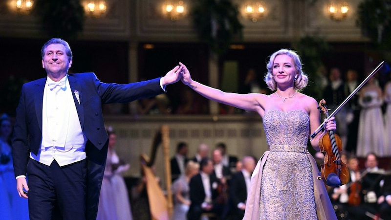 Andreas Schager und Lidia Baich bei der Eröffnung des Wiener Opernballs. (Bild: APA/ROLAND SCHLAGER)