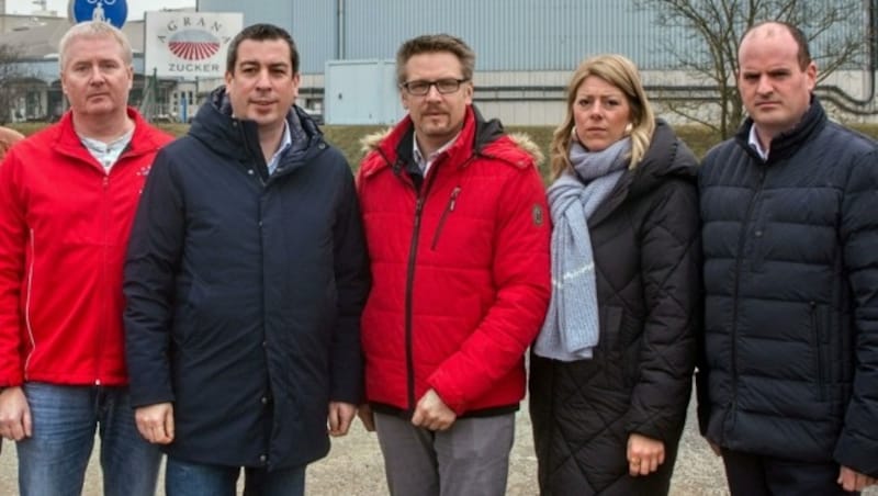 Krisenstimmung vor dem 70 Hektar großen Fabriksgelände in Leopoldsdorf. (Bild: Andi Leisser)