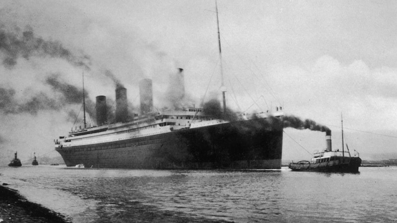 Die stolze Titanic beim Auslaufen in Belfast (Bild: Mary Evans Picture Library 2017)