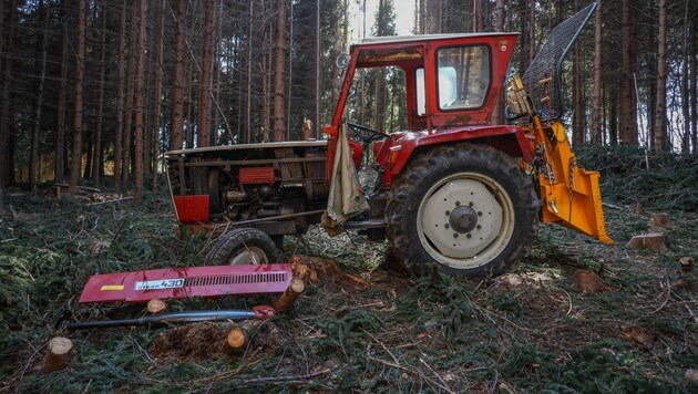 Der Bauer hatte allein im Wald gearbeitet. (Bild: laumat.at/Matthias Lauber)