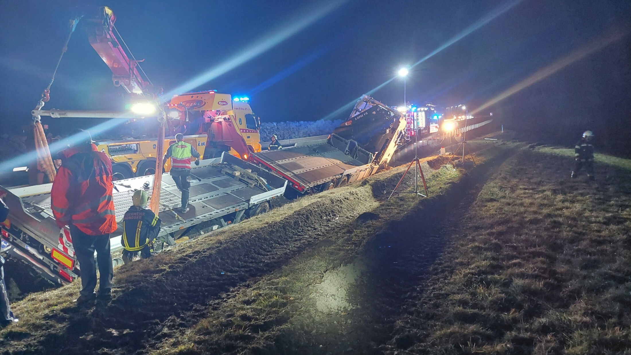 „Bin Nicht Schuld“ - Lkw-Lenker Baute Mit 2,42 Promille Unfall Auf A1 ...