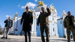 US-Präsident Biden ließ sich von seinem Amtskollegen Selenskyj die Kulturschätze der Ukraine zeigen. (Bild: EVAN VUCCI)