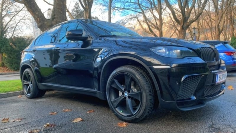 Ein Inserat in einer Facebook-Gruppe für Kleinanzeigen dürfte Mohanad A. (31) zum Verhängnis geworden sein. Der Iraker verschwand nach einem Verkaufstermin für seinen BMW X6. (Bild: Polizei Salzburg)