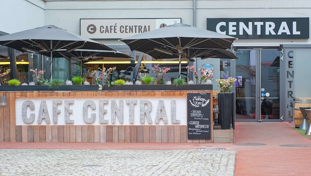 Seit 2015 ist das beliebte Lokal mit seinem Innenhof-Gastgarten eine der Gastro-Oasen in Linz. Mit der Rundumerneuerung ist es gelungen, zeitgemäße Akzente zu setzen. (Bild: Einöder Horst)