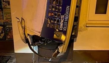 Zigaretten-Automat wurde zerstört. (Bild: LPD NÖ)