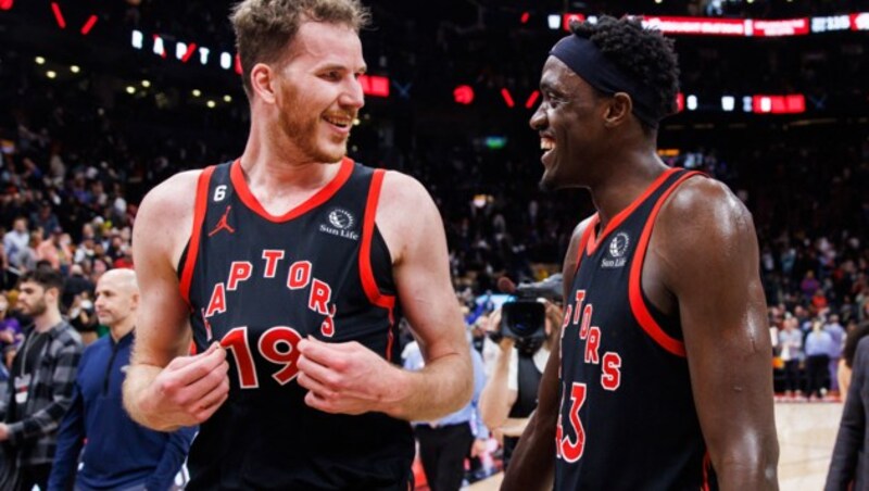 Jakob Pöltl und Pascal Siakam (Bild: 2023 Getty Images)