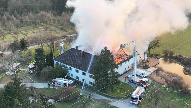 Großeinsatz für die Feuerwehren im Bezirk Scheibbs (Bild: Doku NÖ)