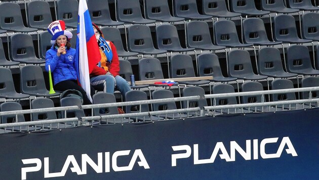 Leere Tribünen sorgen für triste Stimmung. (Bild: Andreas Tröster)