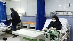 Im Iran werden seit Wochen an verschiedenen Mädchenschulen zahlreiche Schülerinnen vergiftet. (Bild: kameraOne (Screenshot))
