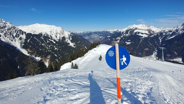 Der Winterwanderweg ist zwar durchaus anstrengend, dafür wird man aber mit fantastischen Ausblicken belohnt. (Bild: Bergauer)