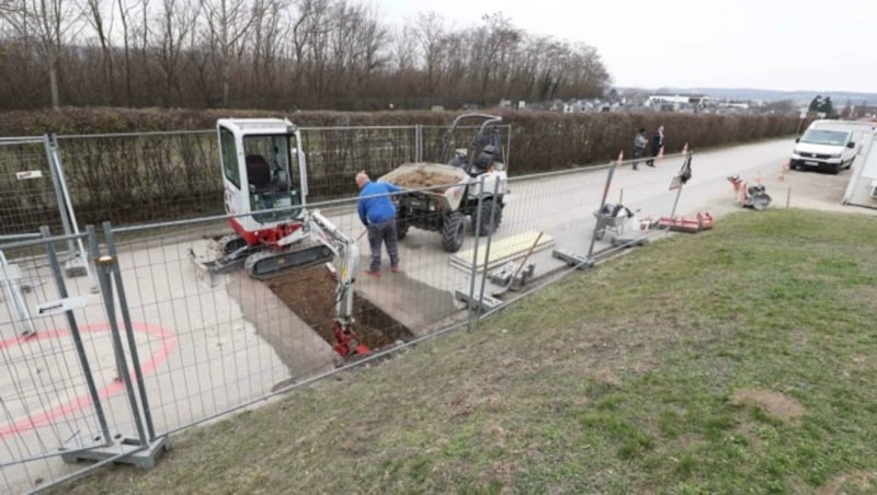 Ein Befahren der Straße ist nicht möglich. (Bild: Judt Reinhard)