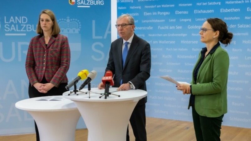 Landesrätin Andrea Klammbauer, Landeshauptmann Haslauer und Landeshauptmann-Stellvertreterin Martina Berthold (Bild: Chris Hofer)