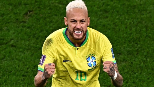 Neymar läuft für Brasilien üblicherweise in Gelb oder Blau auf - im Sommer wohl erstmals komplett in Grün. (Bild: APA/AFP/Anne-Christine POUJOULAT)