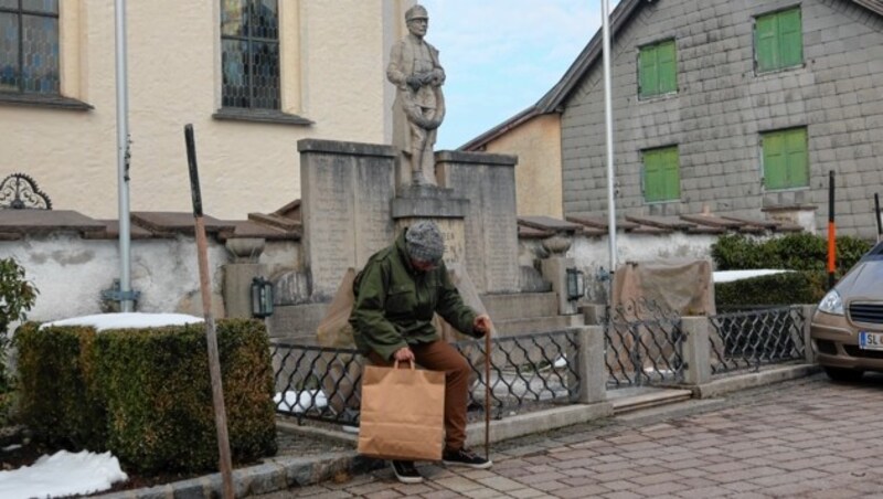 Als alter Mann verkleidet lockte er die Betrüger in die Falle (Bild: Pressefoto Scharinger © Daniel Scharinger)