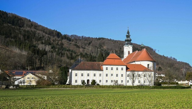 El licor se produce en la Abadía de Engelszell en el Danubio desde 1929.  La gama incluye actualmente 15 variedades.  (Imagen: Markus Wenzel)