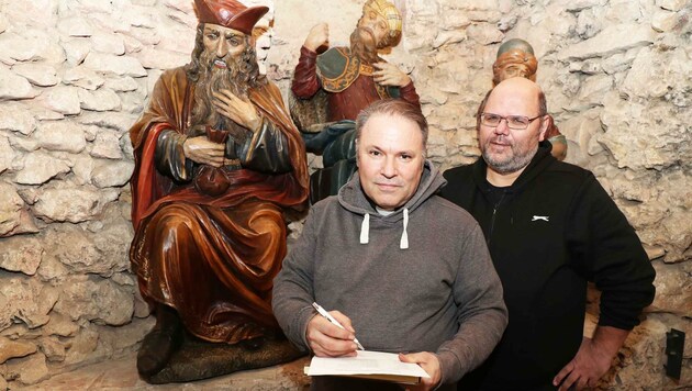 Alexander Wessely (li.) und Thomas Steiner begeben sich auf neues Terrain. Sie beschäftigen sich mit Judas. (Bild: Judt Reinhard)