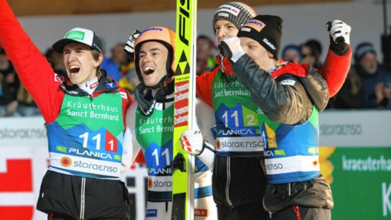 Daniel Tschofenig, Stefan Kraft, Michael Hayböck und Jan Hörl (von li. nach re.) (Bild: Andreas Tröster)