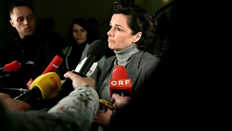 SPÖ-Vorsitzende Pamela Rendi-Wagner machte am Wahlabend kein Hehl aus ihrer Enttäuschung. (Bild: APA/BARBARA GINDL)