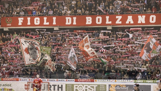 Bozens Fans sind heißblütig (Bild: GEPA pictures/ Andreas Pranter)