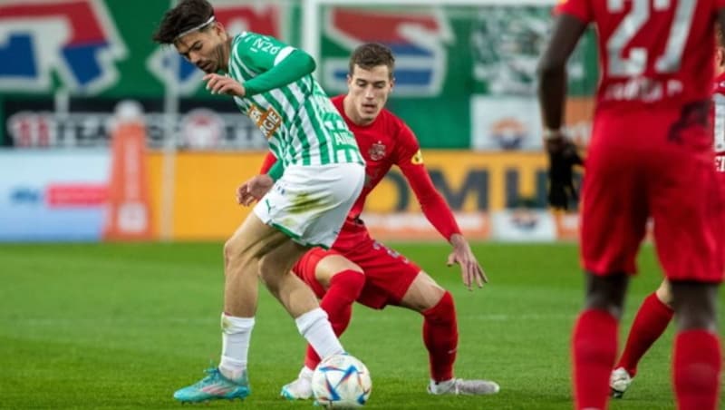 Luka Sucic (rechts) musste noch vor der Pause wegen Knieproblemen ausgewechselt werden. (Bild: GEPA pictures)