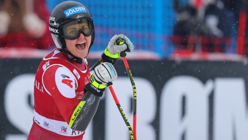 Franziska Gritsch kam zeitgleich mit Schöpf ins Ziel und jubelte über ihren zweiten ÖM-Titel. (Bild: GEPA pictures)