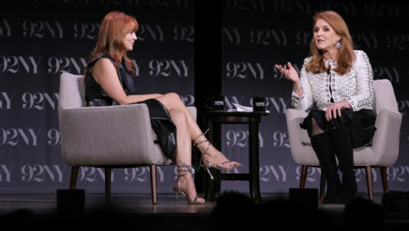 Sarah Ferguson im Gespräch mit Samantha Barry (Bild: APA/Michael Loccisano/Getty Images/AFP)