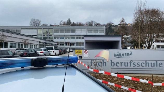 Noch am Vormittag konnte die Fachberufsschule in St. Veit wieder freigegeben werden. (Bild: Krone KREATIV)