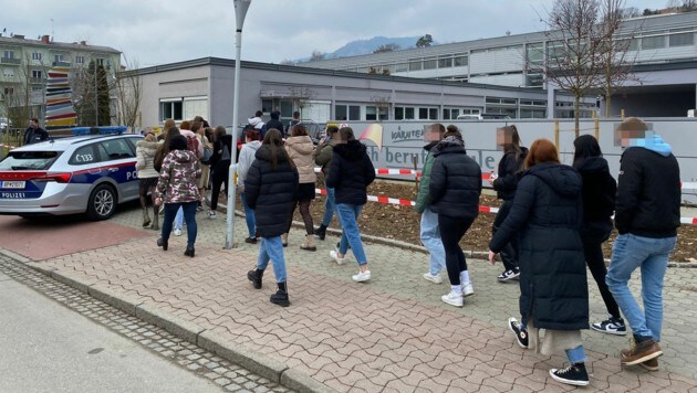 Die Schüler konnten bereits wieder in die Lehranstalt zurückkehren. (Bild: Felix Justich, Krone KREATIV)