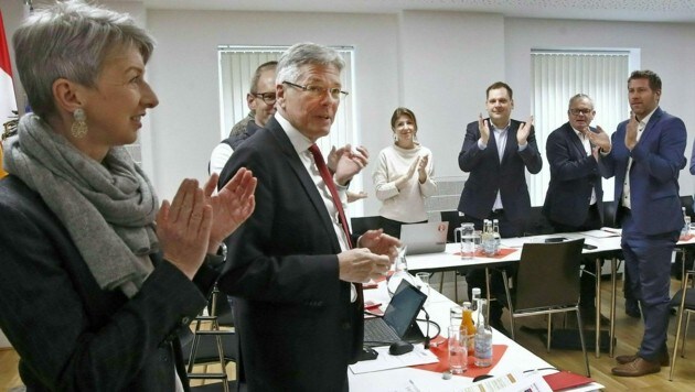 Kärntens Landeshauptmann Peter Kaiser wurde als Kärntner SPÖ-Chef bestätigt. (Bild: APA/GERT EGGENBERGER)