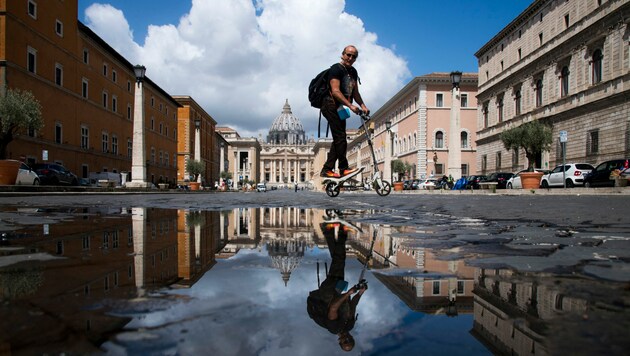 In der Corona-Pandemie hat die Zahl der Roller in Italien stark zugenommen. (Bild: APA/AFP/Tiziana FABI)