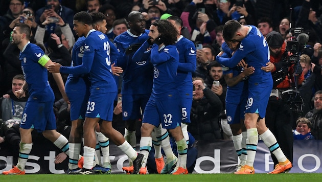 Chelsea jubelt über den Einzug ins Champions-League-Viertelfinale. (Bild: APA/AFP/IKIMAGES/Glyn KIRK)