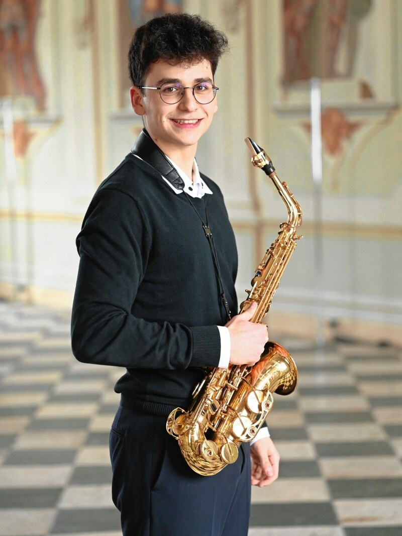 Ebenso am Stockerl steht der Saxofonist Gabriel Guerrero. (Bild: EVELYN HRONEK)