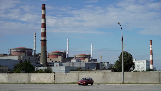 Blick auf das Atomkraftwerk Saporischschja im September 2022 (Bild: STRINGER / AFP)