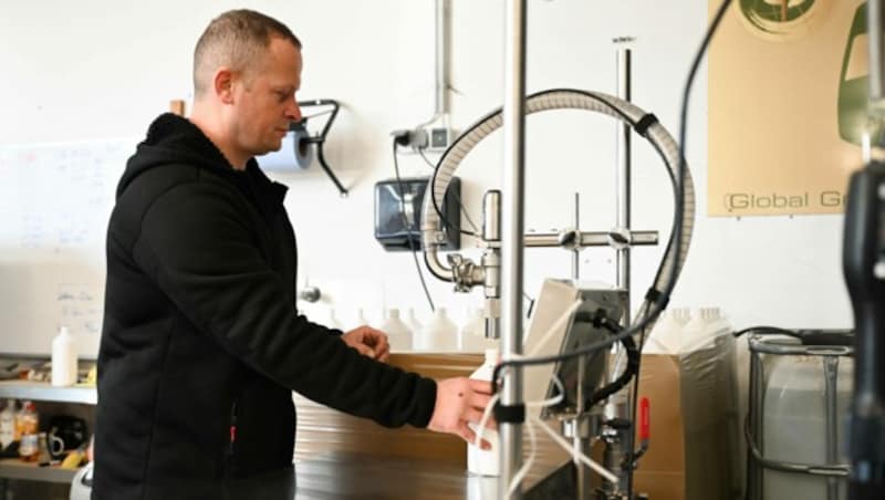 In der Global-Green-Production-Zentrale in Mondsee wird getüftelt, im zehn Autominuten entfernten Thalgau produziert. (Bild: Markus Wenzel)