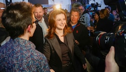 Blauer Shootingstar: Marlene Svazek startete am Freitag mit der Salzburger FPÖ in den Landtagswahlkampf. (Bild: Tschepp Markus)