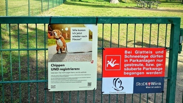 Mit neuen Schildern in Hundezonen will die Stadt auf Chippen und Registrieren aufmerksam machen. (Bild: Stadt Wien)