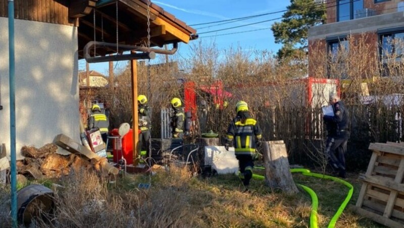 Die Flammen wurden rasch niedergeschlagen (Bild: FF Leopoldsdorf)